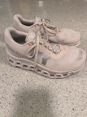 On Running Women’s Cloudmonster 2 Sneakers in Pale Pink/cream 7.5